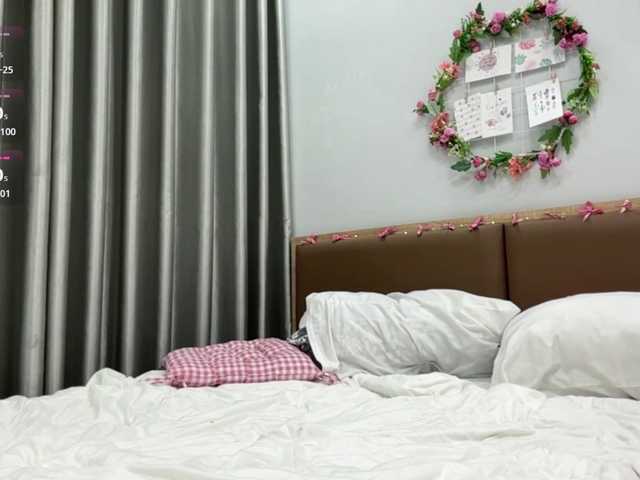 AmeliyaKim live cam on BongaCams