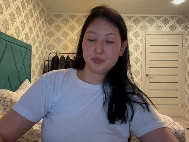 AmeliyaKim live cam on BongaCams