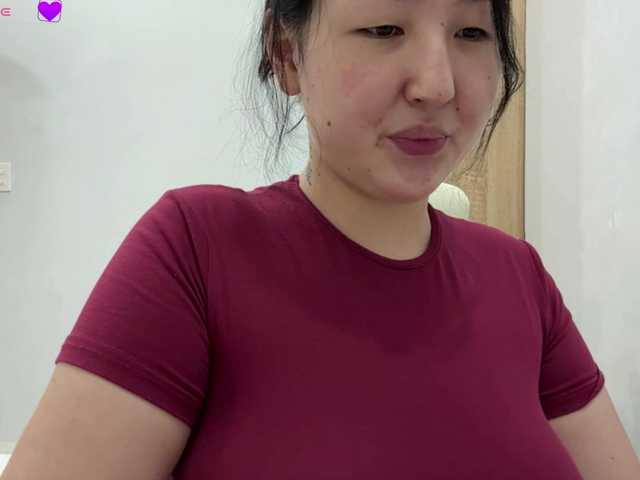 AmeliyaKim live cam on BongaCams