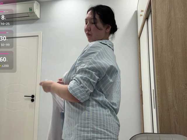 AmeliyaKim live cam on BongaCams