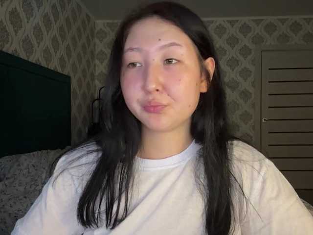AmeliyaKim live cam on BongaCams