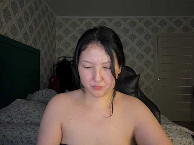AmeliyaKim live cam on BongaCams