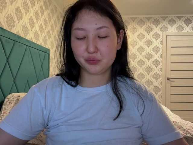 AmeliyaKim live cam on BongaCams