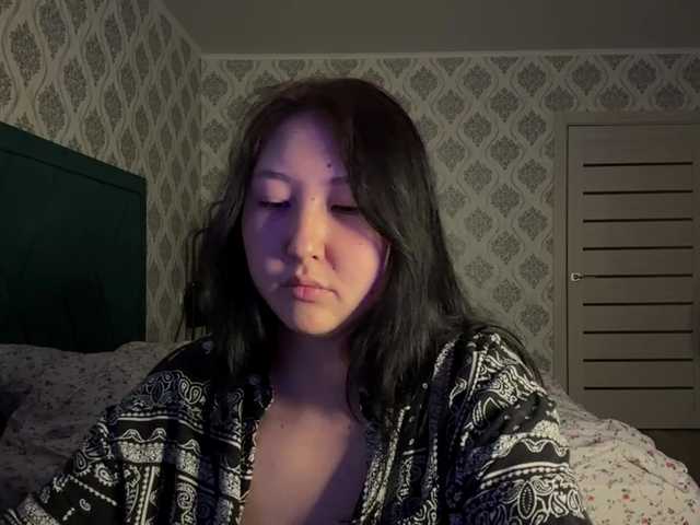 AmeliyaKim live cam on BongaCams