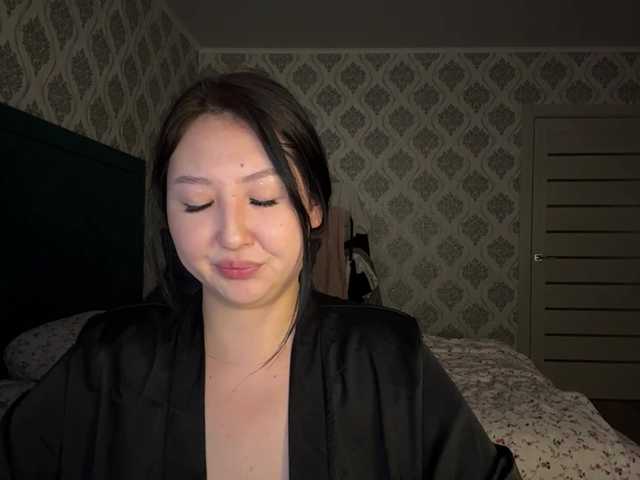 AmeliyaKim live cam on BongaCams