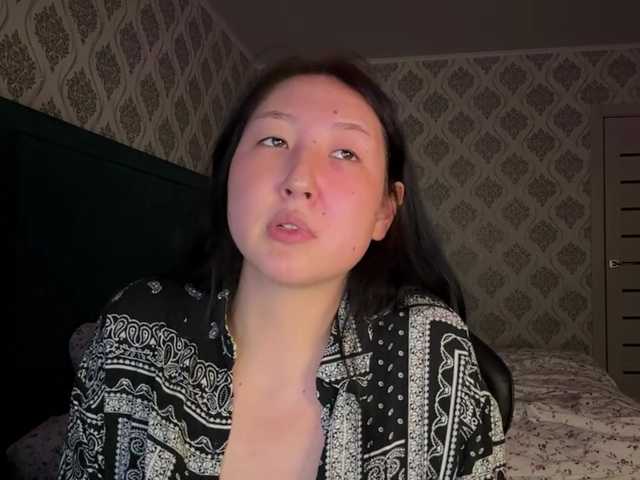 AmeliyaKim live cam on BongaCams