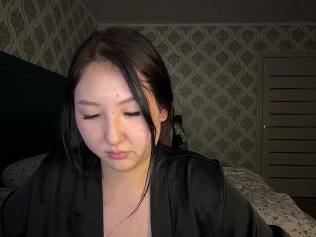 AmeliyaKim live cam on BongaCams