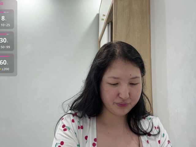 AmeliyaKim live cam on BongaCams
