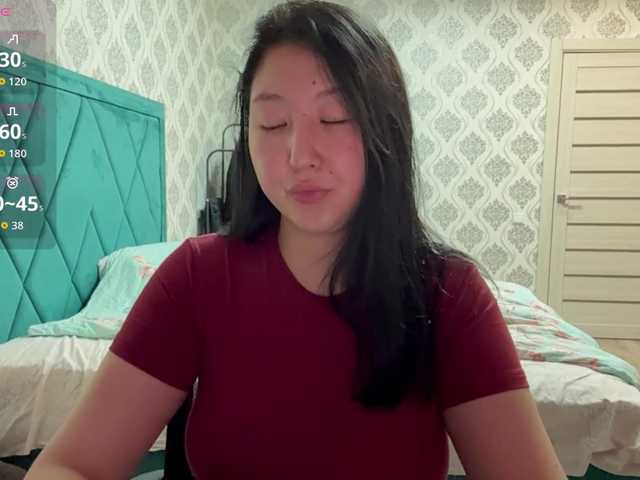 AmeliyaKim live cam on BongaCams