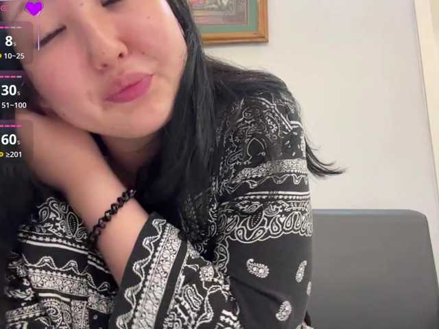 AmeliyaKim live cam on BongaCams