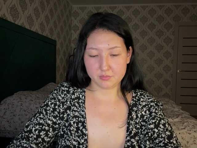 AmeliyaKim live cam on BongaCams