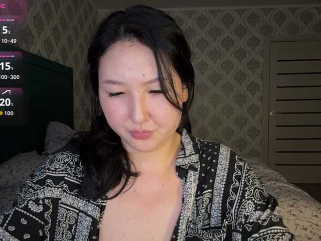 AmeliyaKim live cam on BongaCams