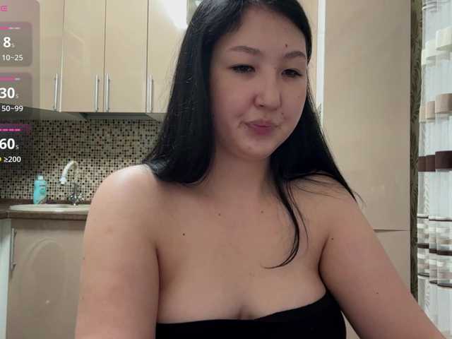AmeliyaKim live cam on BongaCams