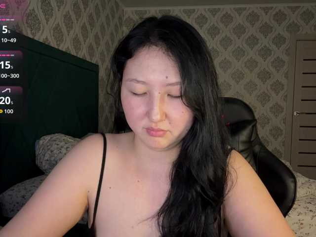 AmeliyaKim live cam on BongaCams