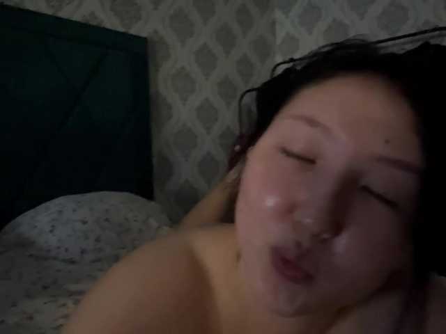 AmeliyaKim live cam on BongaCams