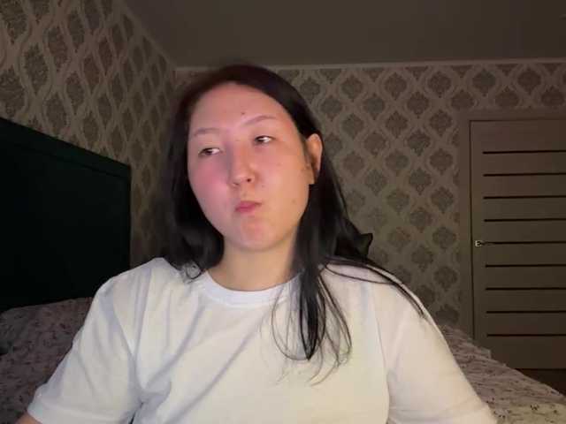 AmeliyaKim live cam on BongaCams