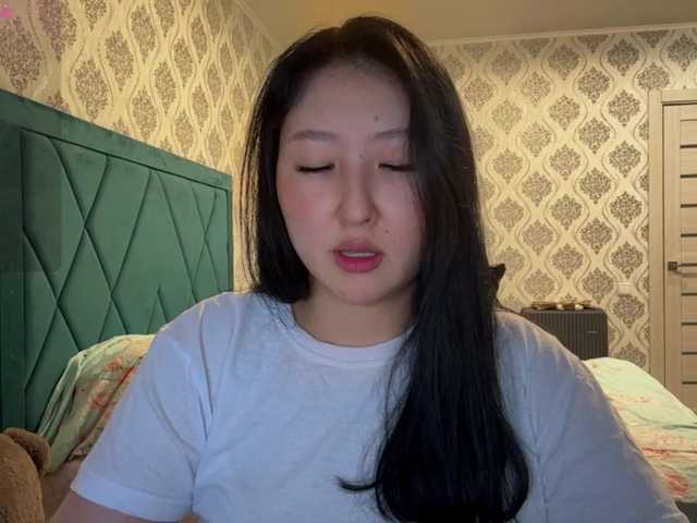 AmeliyaKim live cam on BongaCams