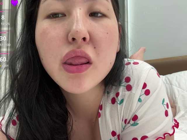AmeliyaKim live cam on BongaCams