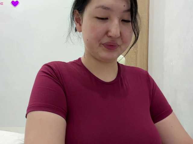 AmeliyaKim live cam on BongaCams