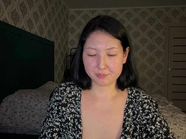 AmeliyaKim live cam on BongaCams