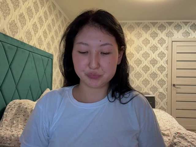 AmeliyaKim live cam on BongaCams