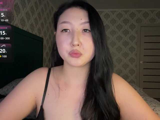 AmeliyaKim live cam on BongaCams