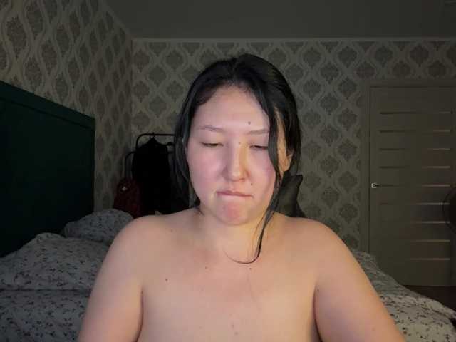 AmeliyaKim live cam on BongaCams