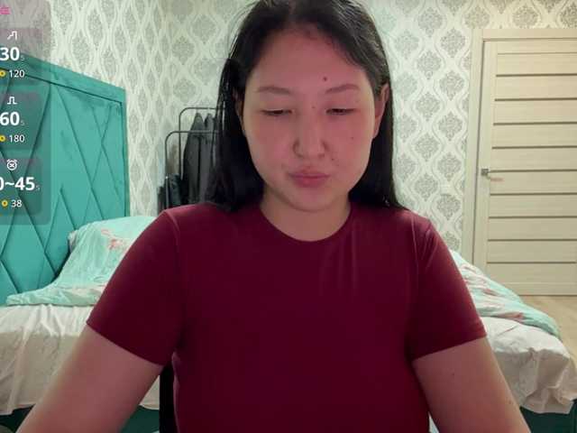 AmeliyaKim live cam on BongaCams