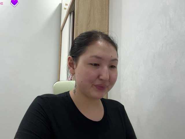 AmeliyaKim live cam on BongaCams