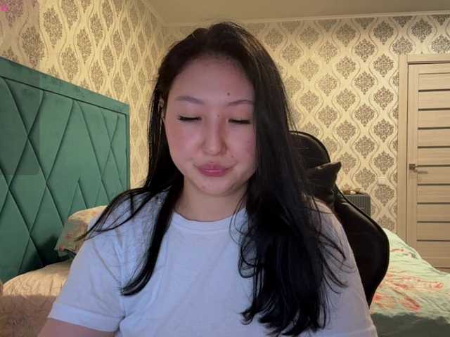 AmeliyaKim live cam on BongaCams