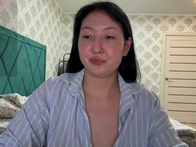 AmeliyaKim live cam on BongaCams