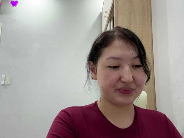 AmeliyaKim live cam on BongaCams