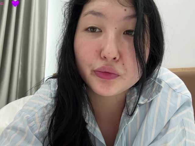 AmeliyaKim live webcam show