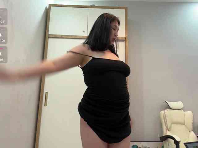 AmeliyaKim Live Webcam on BongaCams