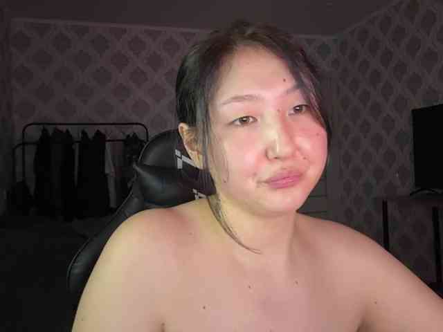 Model: AmeliyaKim