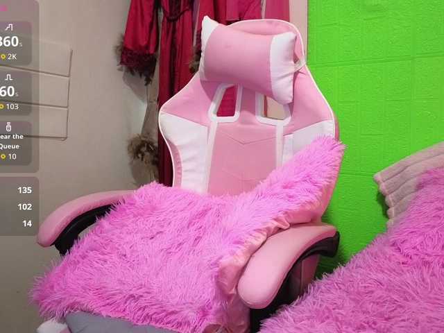 Camgirl26 live cam on BongaCams
