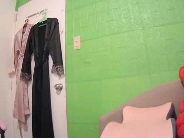 Camgirl26 live cam on BongaCams