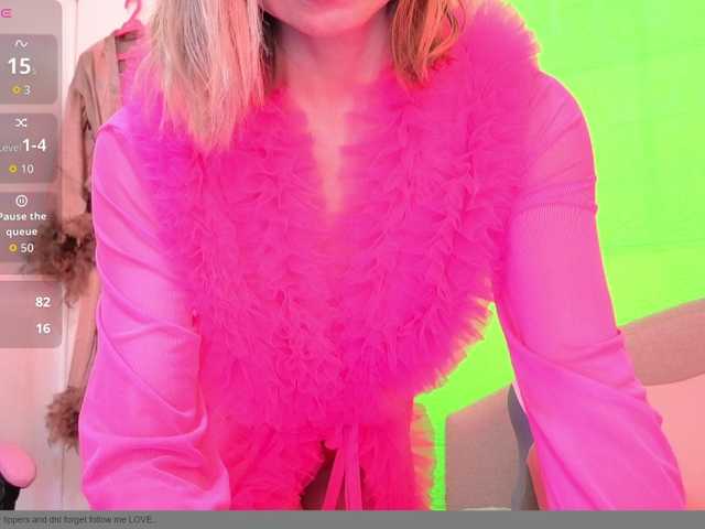 Camgirl26 live cam on BongaCams