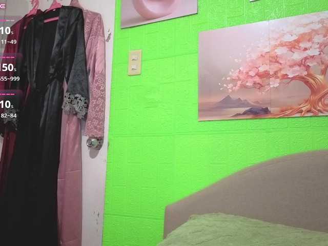 Camgirl26 live cam on BongaCams