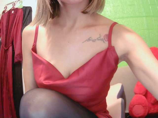 Camgirl26 live cam on BongaCams