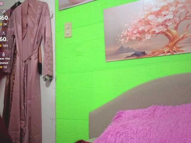 Camgirl26 live cam on BongaCams