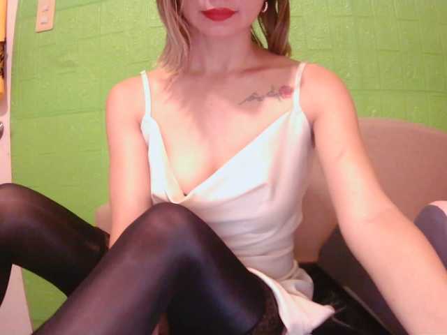 Camgirl26 live webcam show