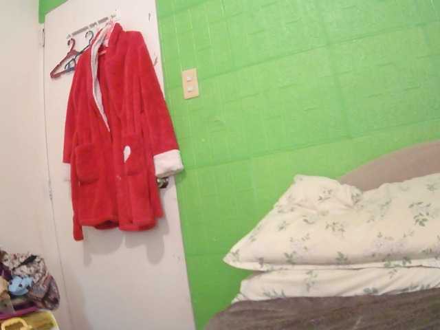 Camgirl26 live cam on BongaCams