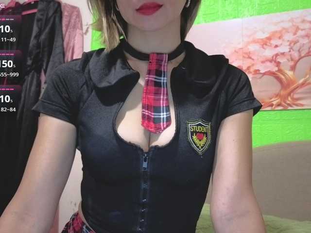 Camgirl26 live cam on BongaCams