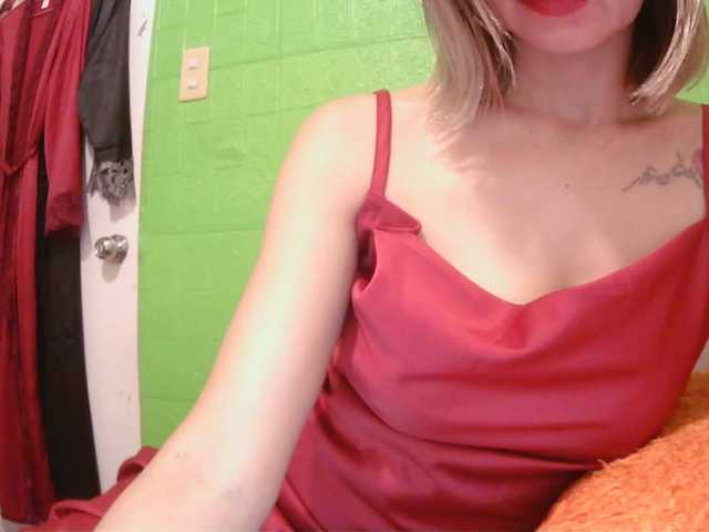 Camgirl26 live cam on BongaCams