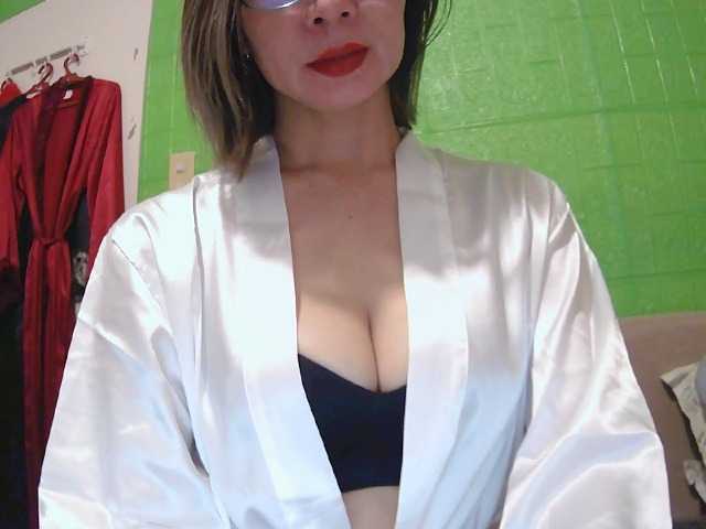 CamsAdrianna