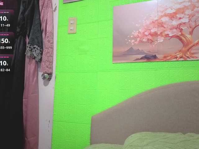 Camgirl26 live cam on BongaCams