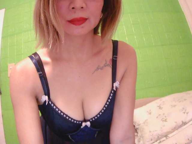 Camgirl26 live cam on BongaCams