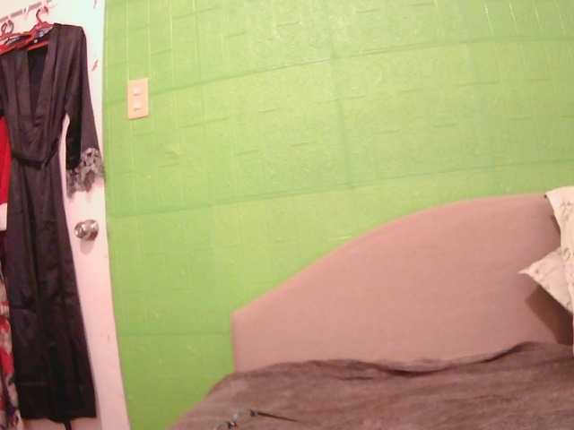 Camgirl26 live cam on BongaCams