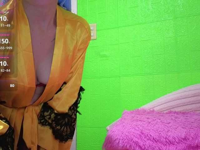 Camgirl26 live cam on BongaCams